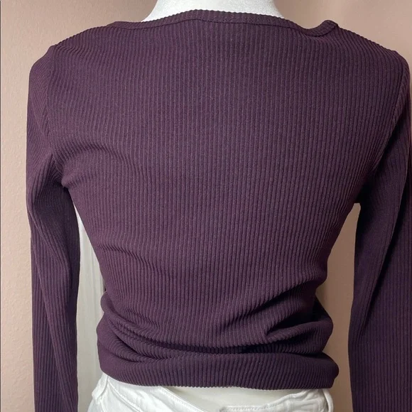 a.n.a A New Approach Plum Ribbed Square Neck Long Sleeve Crop Top Size S - Picture 3 of 4